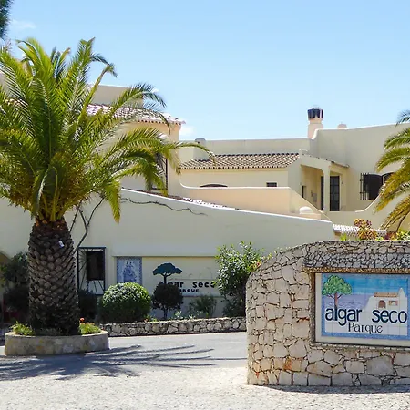 Aldeamento Turístico Algar Seco Parque Carvoeiro (Lagoa)