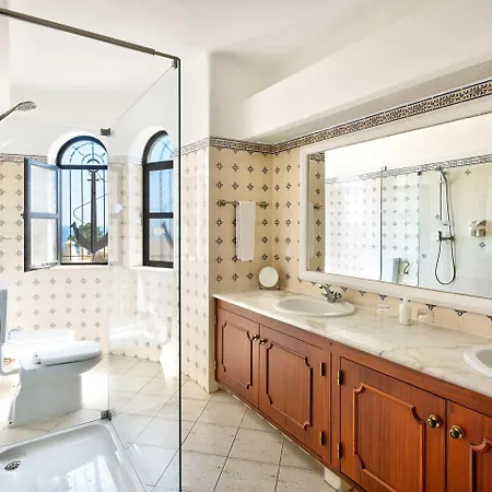 Algar Seco Parque Aldeamento Turístico Carvoeiro (Lagoa)